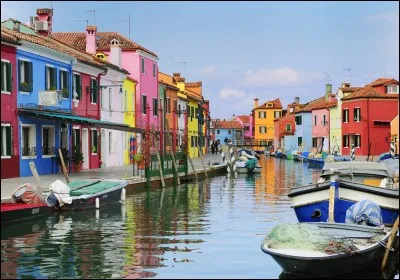 The Italian name for Venice is Venezia .