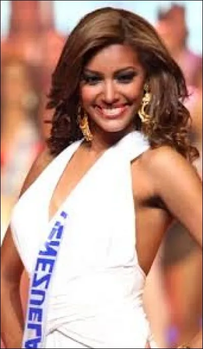 Who was elected Miss Cedeao in 2001 ?