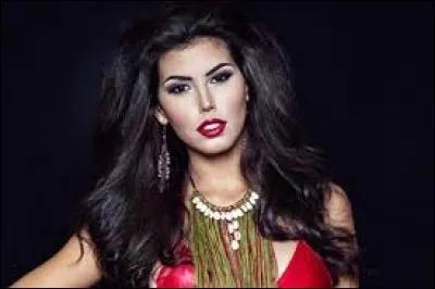 Who was elected most beautiful woman in the Hispanic world in 2015 ?