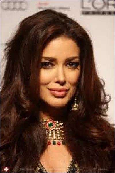 Who was elected as the most beautiful woman in Canada of the year 2012 ?