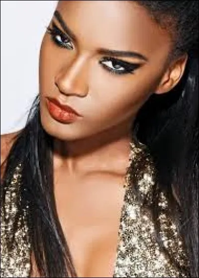 Who was elected most beautiful woman in Angola of the year in 2010 ?