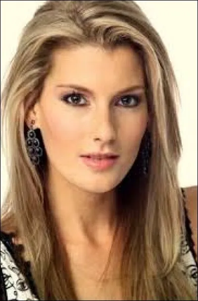 Who was elected most beautiful woman in South Africa of the year in 2006 ?