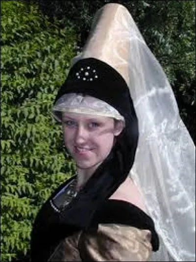 What is the name of this headgear ?