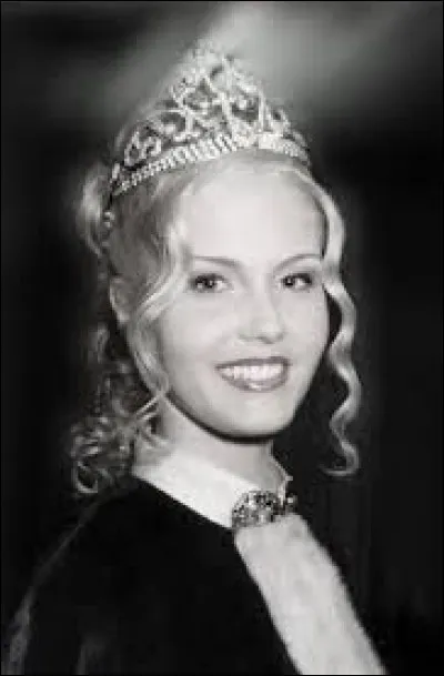 Who was elected the most beautiful woman in the Baltic Sea in 1999 ?