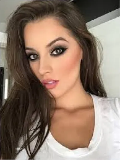 Who was chosen as the most beautiful woman in the Caribbean in 2014 ?