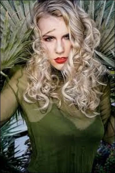 Who won this beauty contest in 2009 ?