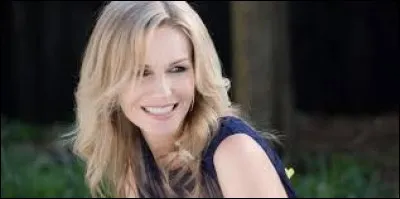 Who was elected as the most beautiful woman on New Zealand in 1983 ?