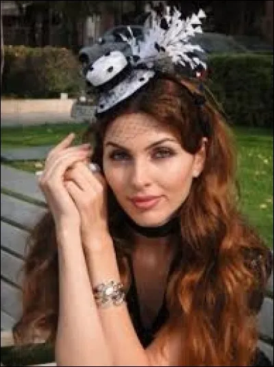 Who was elected most beautiful woman on Armenia in 1998 ?