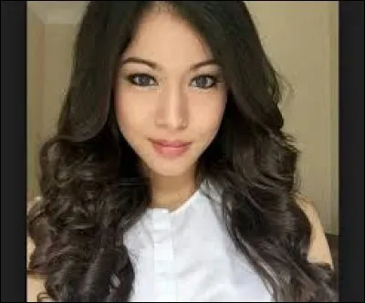 Who was elected most beautiful woman on Indonesia in 2009 ?