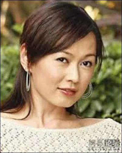 Who was elected most beautiful woman on Singapore in 1991 ?