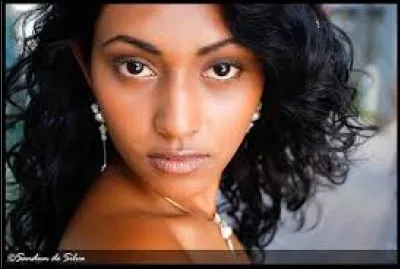 Who was elected most beautiful woman in Sri Lanka in 2010 ?