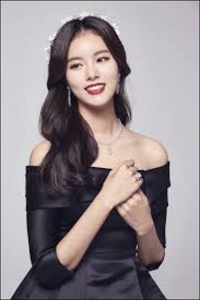 Who was elected as the most beautiful woman on South Korea in 2016 ?