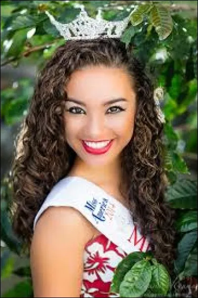 Who was elected most beautiful woman on Hawaii in 2015 ?