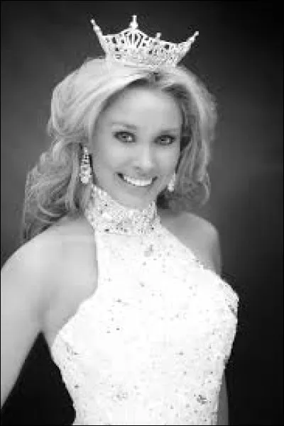 Who was elected most beautiful woman on Kentucky in 2016 ?