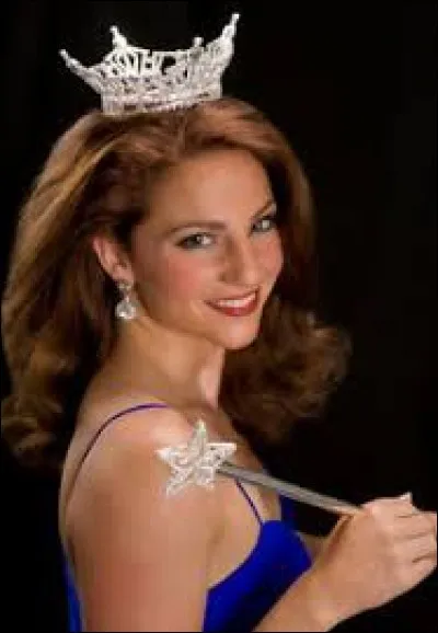 Who was elected most beautiful woman on Maine in 2009 ?