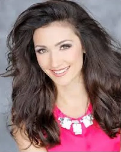 Who was elected most beautiful woman on Massachusetts in 2015 ?