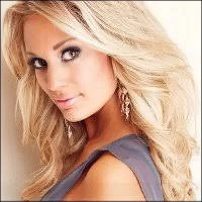 Who was elected most beautiful woman on Vermont in 2013 ?