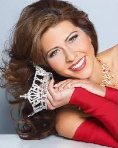 Who was elected most beautiful woman on Illinois in 2014 ?