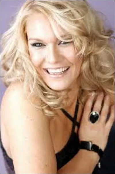 Who was elected as the most beautiful woman on Finland in 2001 ?