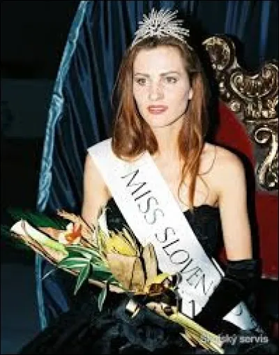Who was elected as the most beautiful woman on Slovakia in 1995 ?