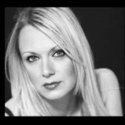 Who was named most beautiful woman on Slovenia in 2002 ?