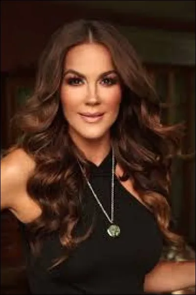 Who was named most beautiful woman on Slovenia in 2001 ?