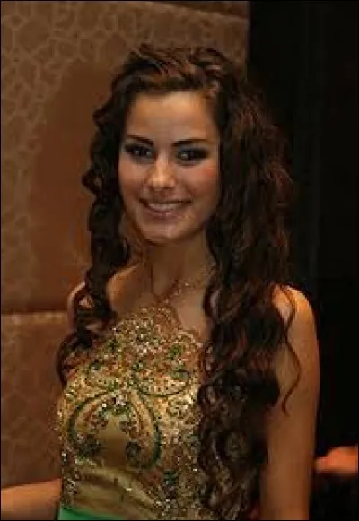 Who was named most beautiful woman on Ukraine in 1990 ?