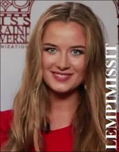 Who was named most beautiful woman on Ukraine in 2002 ?