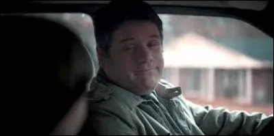 How does Joyce's boyfriend Bob die?