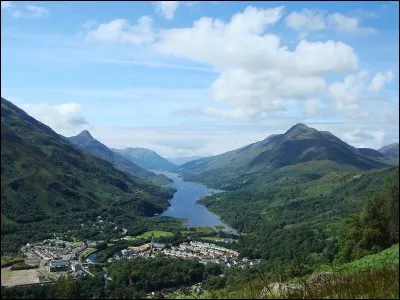 What is the population of Kinlochleven?