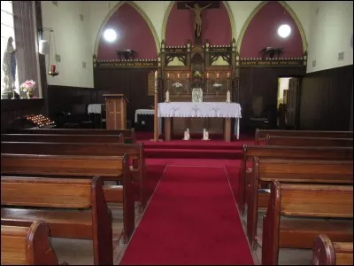 What are the churches called in Ballachulish?