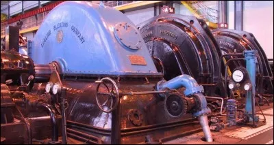 When was the third aluminium smelter opened?