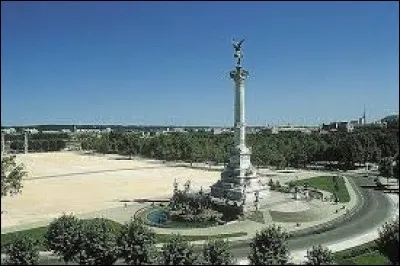 In which city is the Quinconces esplanade located?