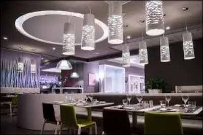 What is the name of this foreign hotel located in Algeria ?