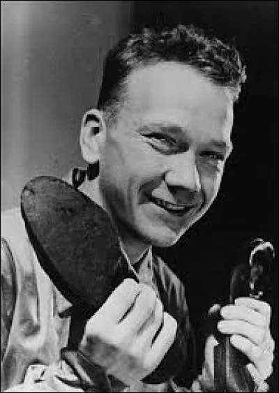 What is the name of this athlete who won the edition of 1954 ?