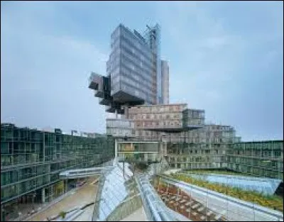 Who made this sublime architecture ?