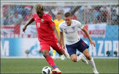 What is the final score of the match between England and Panama?