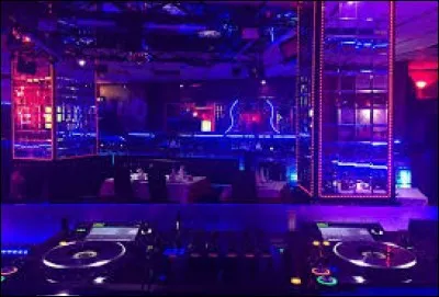 What is the name of this club ?