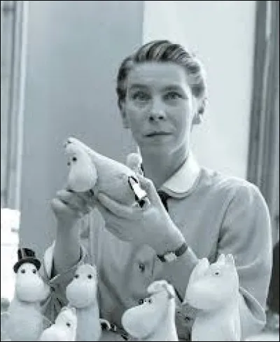 What is the name of the author who won this award in 1966 ?