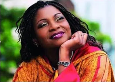 What is the name of this author who won the prize of the year 2015 ?