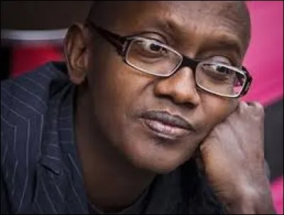 What is the name of this author who won the prize of the year 1996 ?