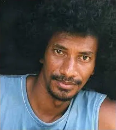 What is the name of the author who won the prize of the year 2017 ?