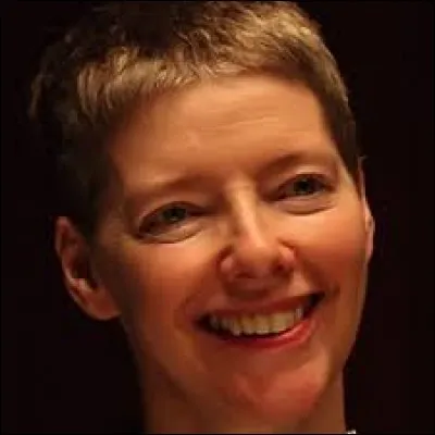 What is the name of this author ?