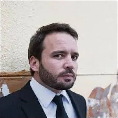 What is the name of this playwright ?