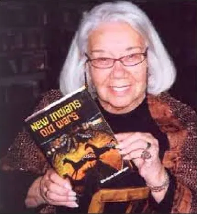 What is the name of this author ?