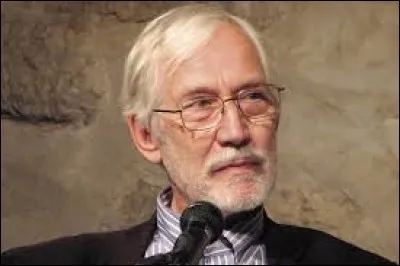 What is the name of this author ?