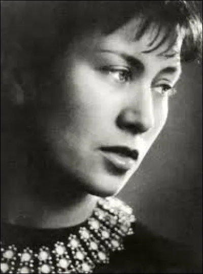 What is the name of this author ?