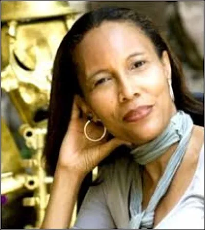 What is the name of this author ?