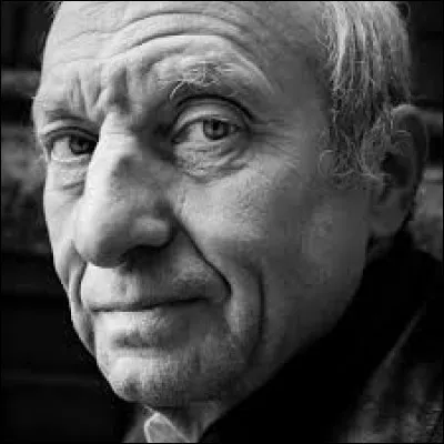 What is the name of this author ?