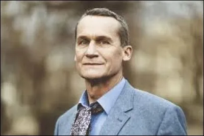 What is the name of this author ?